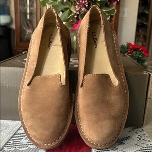 L.L. Bean women s Brown Loafers